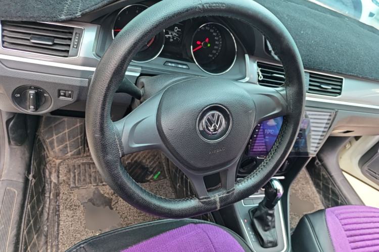 Used Volkswagen Bora 2018 1.5L Automatic Fashion Model Steering Wheel