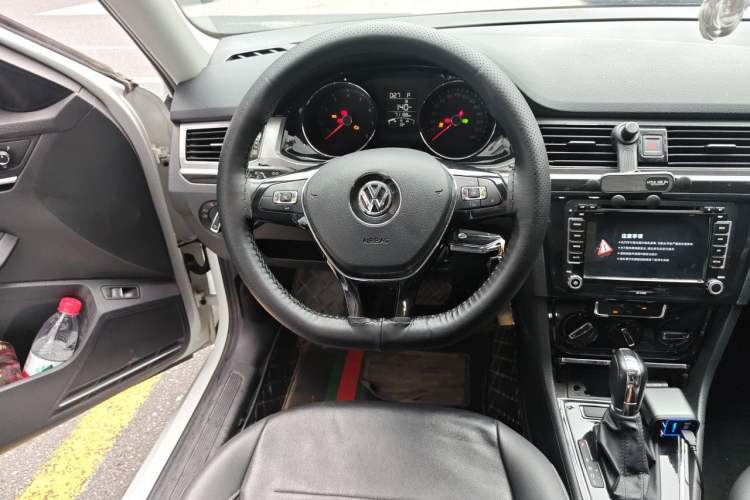 Used Volkswagen Bora 2018 1.5L Automatic Comfort Model Steering Wheel