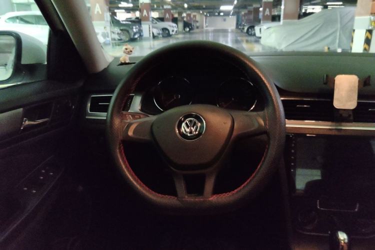 Used Volkswagen Bora 2018 1.5L Automatic Fashion Model Steering Wheel