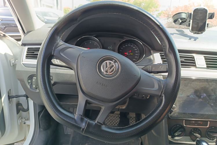 Used Volkswagen Bora 2018 1.5L Automatic Fashion Model Steering Wheel