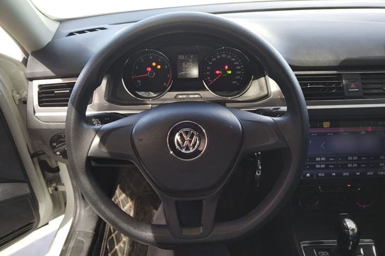 Used Volkswagen Bora 2018 1.5L Automatic Fashion Model Steering Wheel