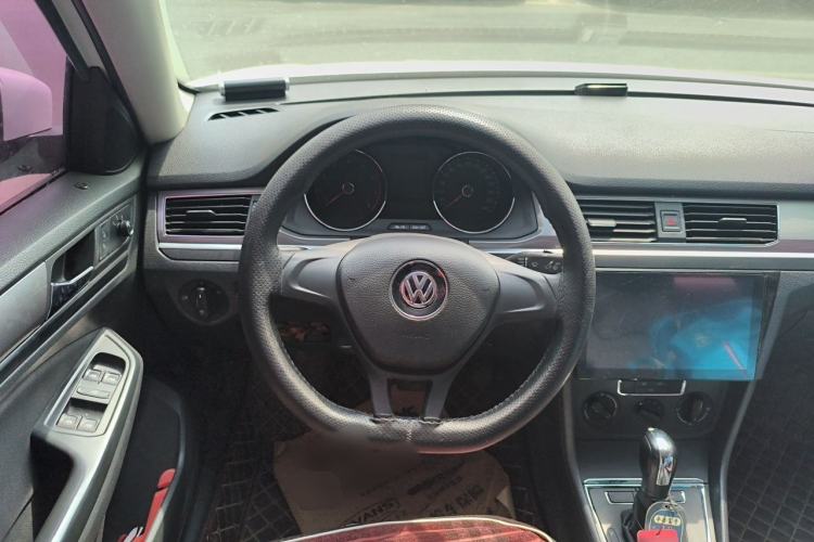Used Volkswagen Bora 2018 1.5L Automatic Fashion Model Steering Wheel