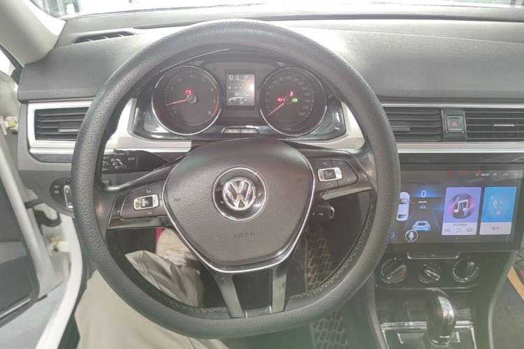 Used Volkswagen Bora 2018 1.5L Automatic Comfort Model Steering Wheel