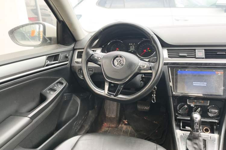 Used Volkswagen Bora 2018 1.5L Automatic Comfort Model Steering Wheel