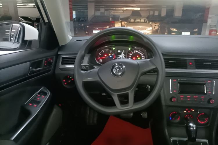 Used Volkswagen Bora 2018 1.5L Automatic Fashion Model Steering Wheel