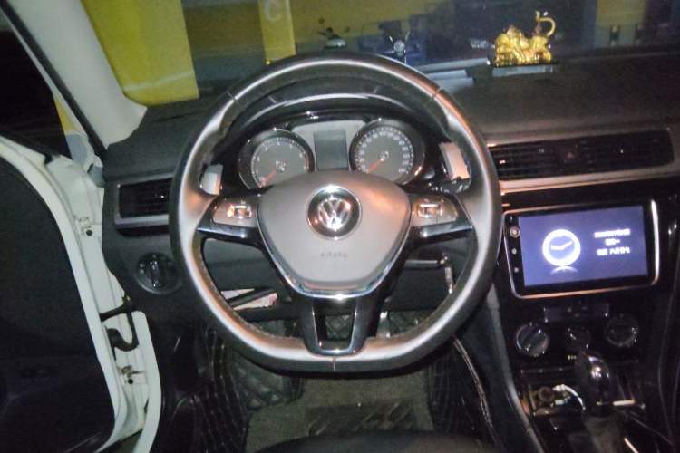 Used Volkswagen Bora 2018 1.5L Automatic Comfort Model Steering Wheel