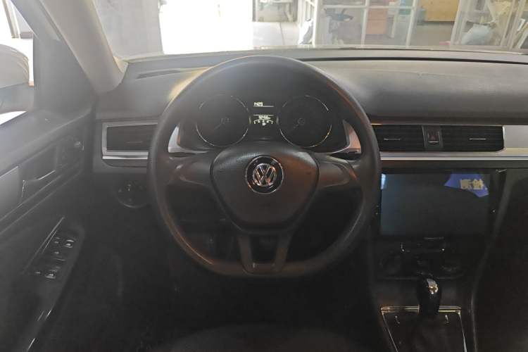 Used Volkswagen Bora 2018 1.5L Automatic Fashion Model Steering Wheel