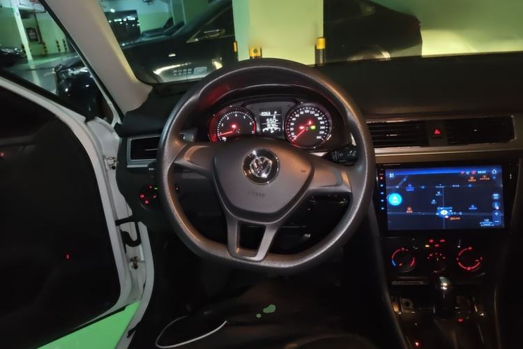 Used Volkswagen Bora 2018 1.5L Automatic Fashion Model Steering Wheel