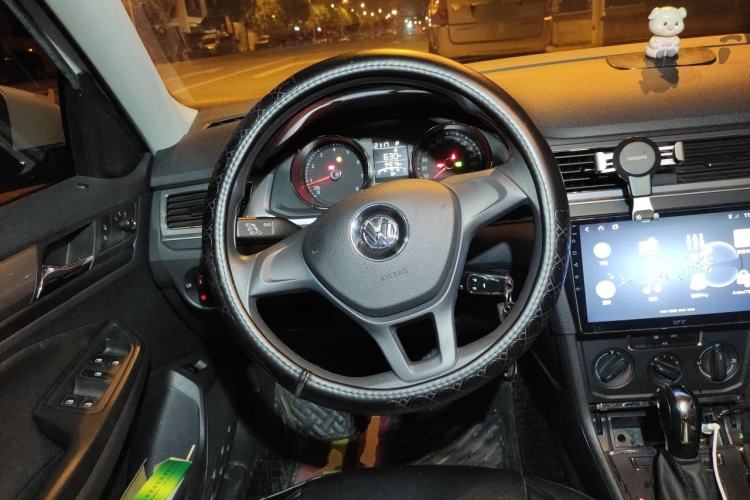 Used Volkswagen Bora 2018 1.5L Automatic Fashion Model Steering Wheel