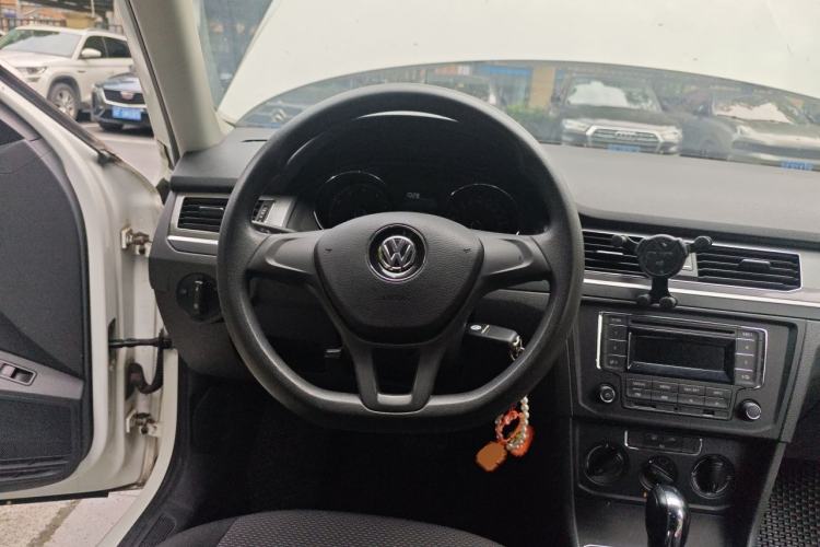 Used Volkswagen Bora 2018 1.5L Automatic Fashion Model Steering Wheel