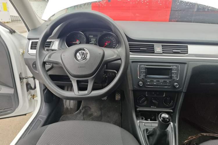 Used Volkswagen Bora 2018 1.5L Manual Fashion Model Steering Wheel