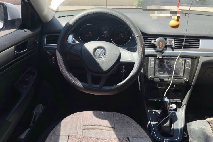 Used Volkswagen Bora 2018 1.5L Automatic Fashion Model Steering Wheel