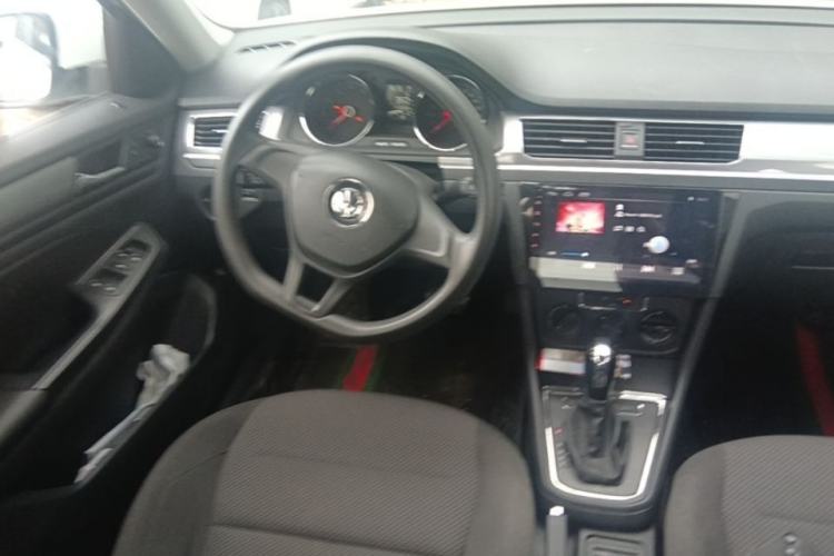 Used Volkswagen Bora 2018 1.5L Automatic Fashion Model Steering Wheel
