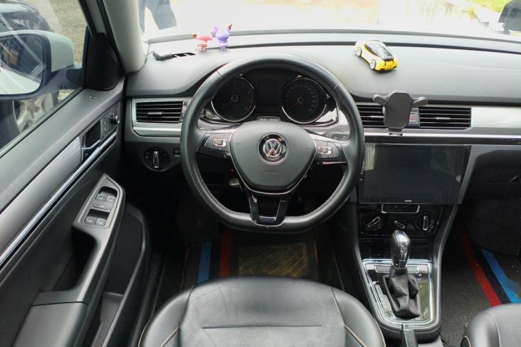 Used Volkswagen Bora 2018 1.5L Automatic Comfort Model Steering Wheel