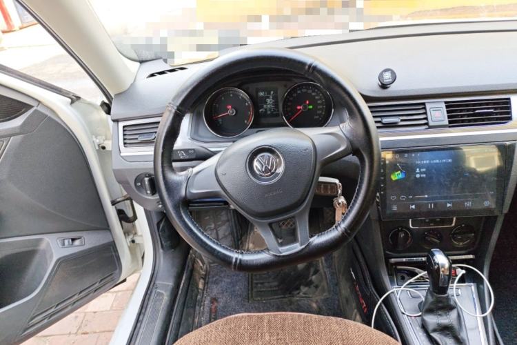 Used Volkswagen Bora 2018 1.5L Automatic Fashion Model Steering Wheel