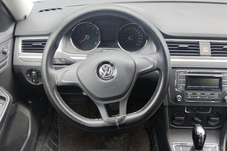 Used Volkswagen Bora 2018 1.5L Automatic Fashion Model Steering Wheel