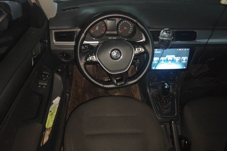 Used Volkswagen Bora 2018 1.5L Automatic Fashion Model Steering Wheel