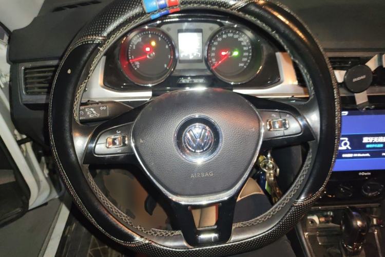 Used Volkswagen Bora 2018 1.5L Automatic Comfort Model Steering Wheel
