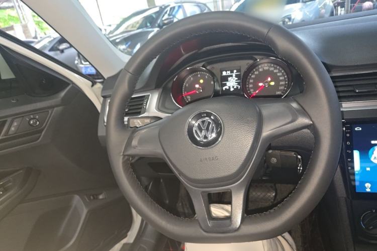 Used Volkswagen Bora 2018 1.5L Automatic Fashion Model Steering Wheel