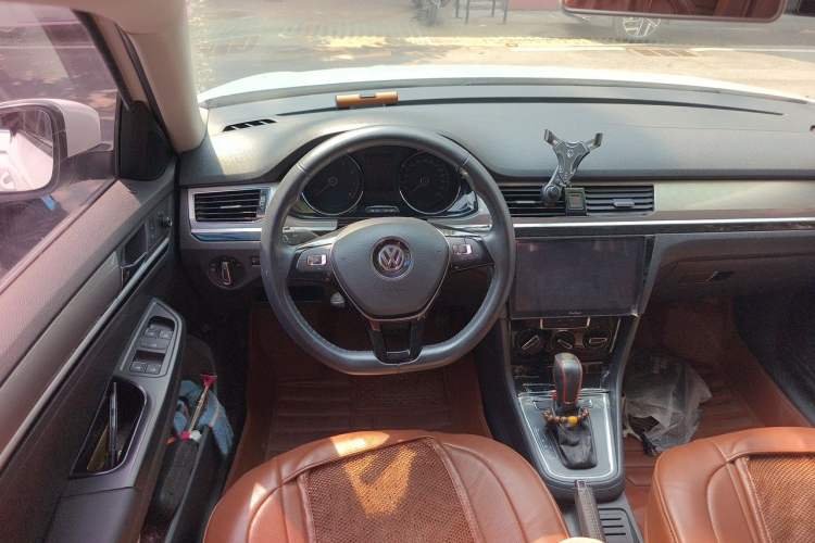 Used Volkswagen Bora 2018 1.5L Automatic Comfort Model Steering Wheel