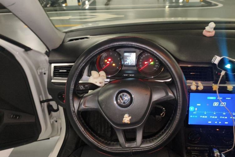 Used Volkswagen Bora 2018 1.5L Automatic Fashion Model Steering Wheel