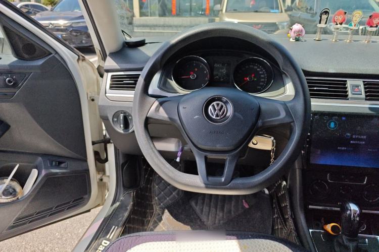 Used Volkswagen Bora 2018 1.5L Automatic Fashion Model Steering Wheel