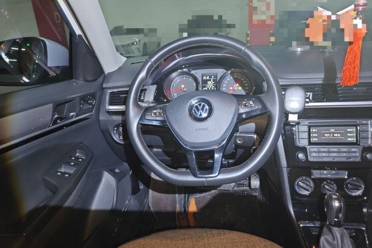 Used Volkswagen Bora 2018 1.5L Automatic Comfort Model Steering Wheel