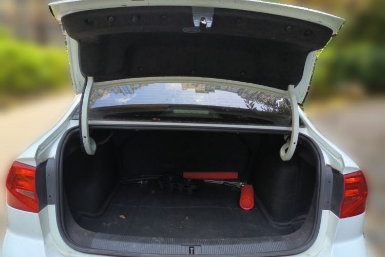 Used Volkswagen Bora 2018 1.5L Automatic Fashion Model Trunk