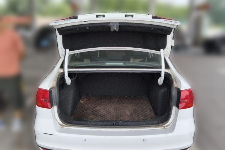Used Volkswagen Bora 2018 1.5L Automatic Fashion Model Trunk