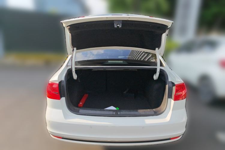 Used Volkswagen Bora 2018 1.5L Automatic Comfort Model Trunk