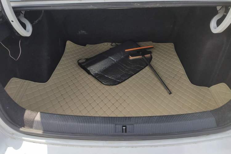 Used Volkswagen Bora 2018 1.5L Automatic Fashion Model Trunk