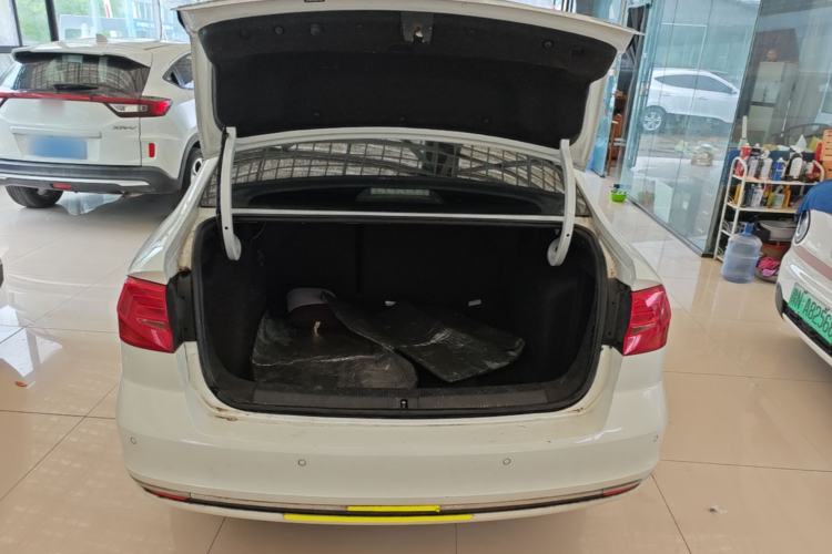 Used Volkswagen Bora 2018 1.5L Automatic Comfort Model Trunk