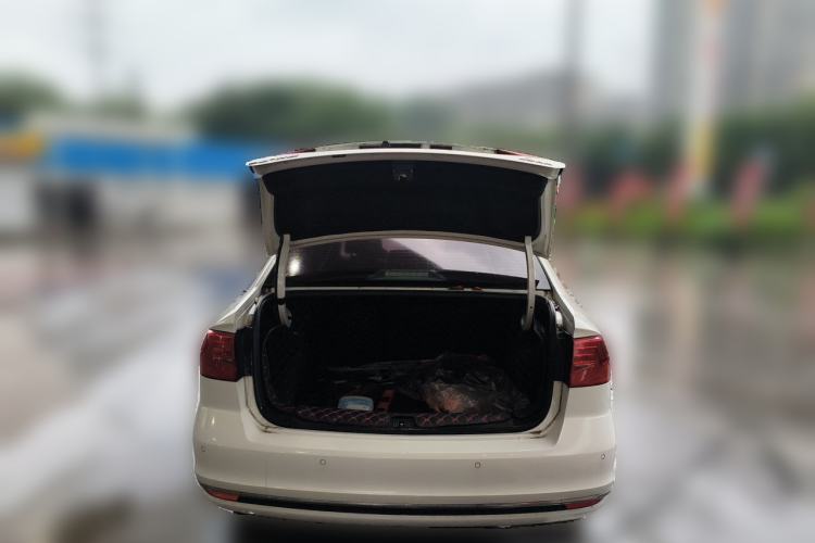 Used Volkswagen Bora 2018 1.5L Manual Comfort Model Trunk