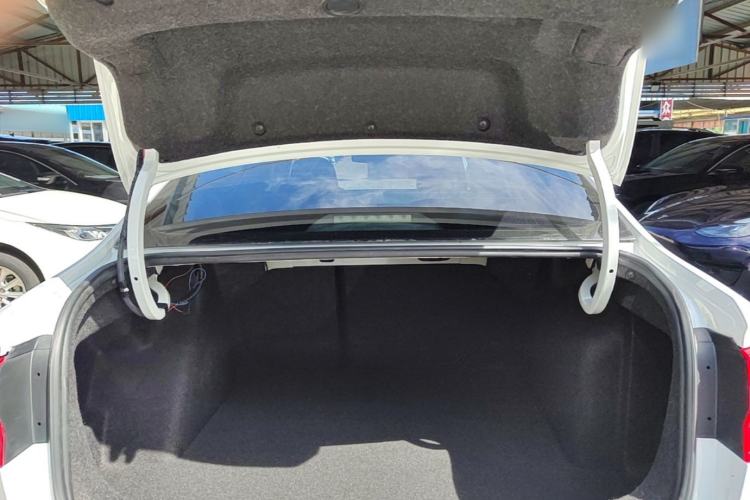 Used Volkswagen Bora 2018 1.5L Automatic Comfort Model Trunk