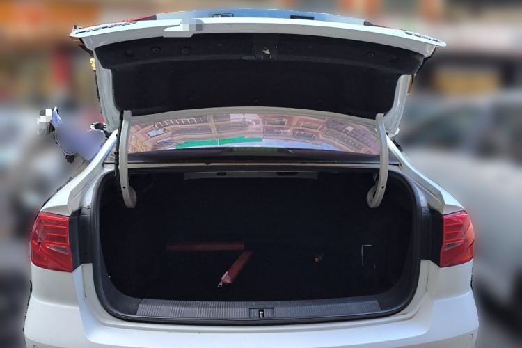 Used Volkswagen Bora 2018 1.5L Automatic Fashion Model Trunk