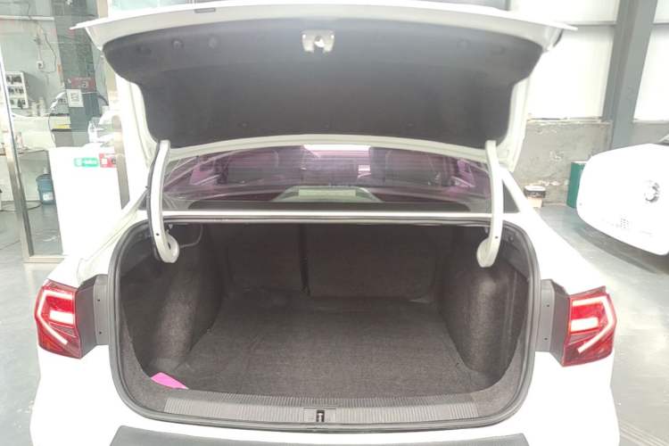 Used Volkswagen Bora 2018 1.5L Automatic Comfort Model Trunk