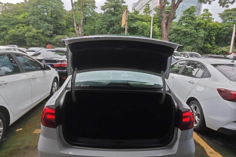 Used Volkswagen Bora 2018 1.5L Automatic Comfort Model Trunk