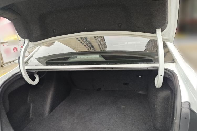 Used Volkswagen Bora 2018 1.5L Manual Fashion Model Trunk
