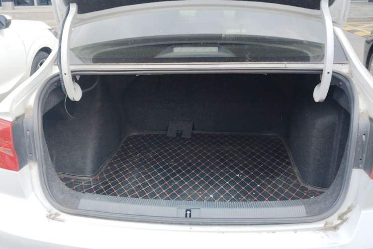 Used Volkswagen Bora 2018 1.5L Automatic Fashion Model Trunk