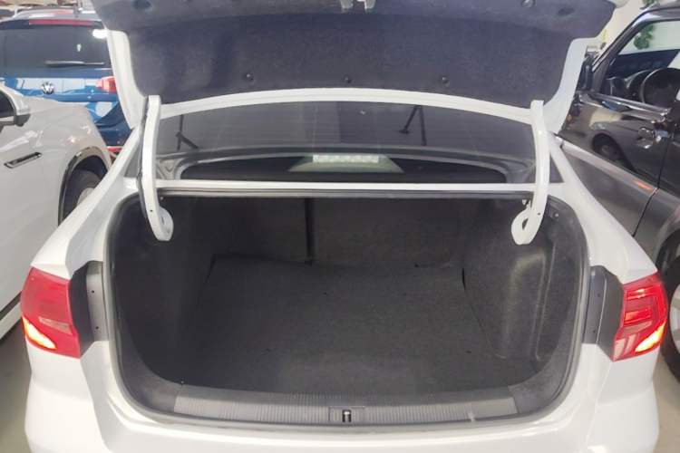 Used Volkswagen Bora 2018 1.5L Automatic Comfort Model Trunk