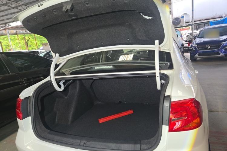 Used Volkswagen Bora 2018 1.5L Automatic Fashion Model Trunk