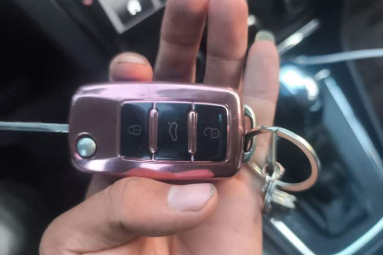 Used Volkswagen Bora 2018 1.5L Automatic Fashion Model Vehicle Key