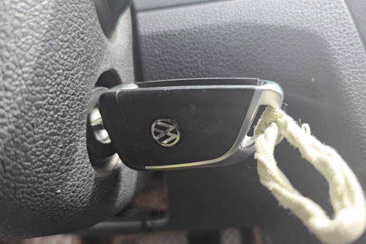 Used Volkswagen Bora 2018 1.5L Automatic Fashion Model Vehicle Key