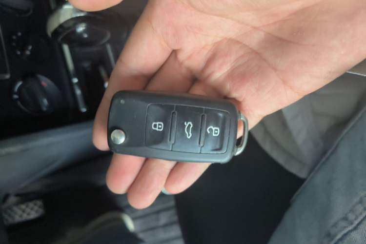 Used Volkswagen Bora 2018 1.5L Automatic Fashion Model Vehicle Key