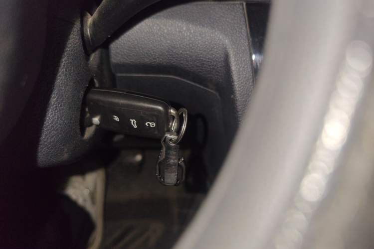 Used Volkswagen Bora 2018 1.5L Manual Fashion Model Vehicle Key