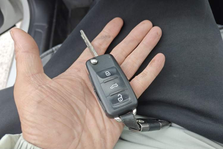 Used Volkswagen Bora 2018 1.5L Manual Fashion Model Vehicle Key