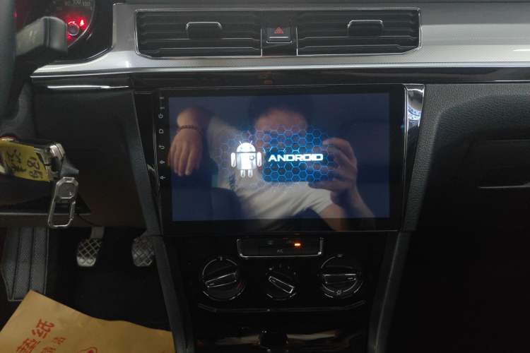 Used Volkswagen Bora 2018 1.5L Manual Comfort Model Audio And AC Panel