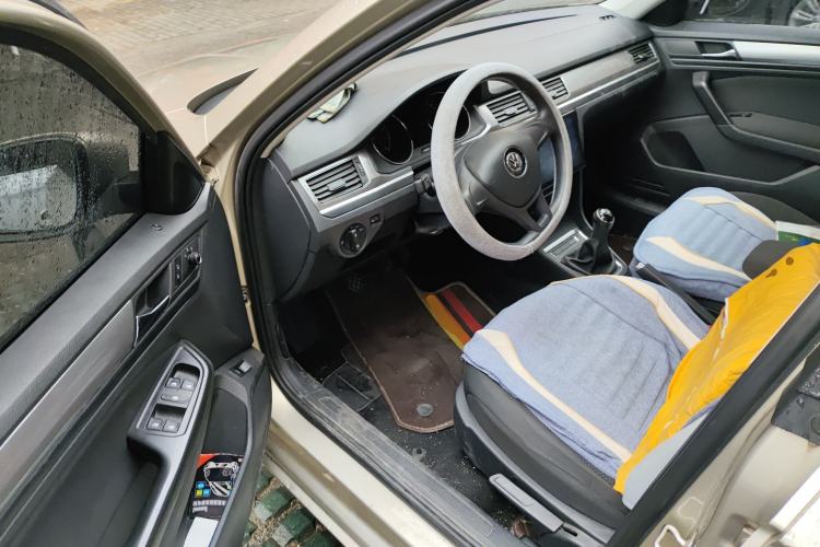 Used Volkswagen Bora 2018 1.5L Manual Fashion Model Driver Seat