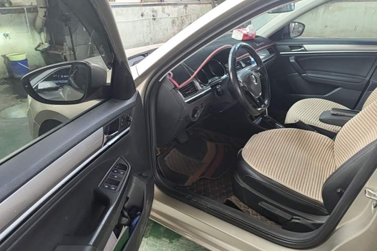 Used Volkswagen Bora 2018 1.5L Automatic Comfort Model Driver Seat