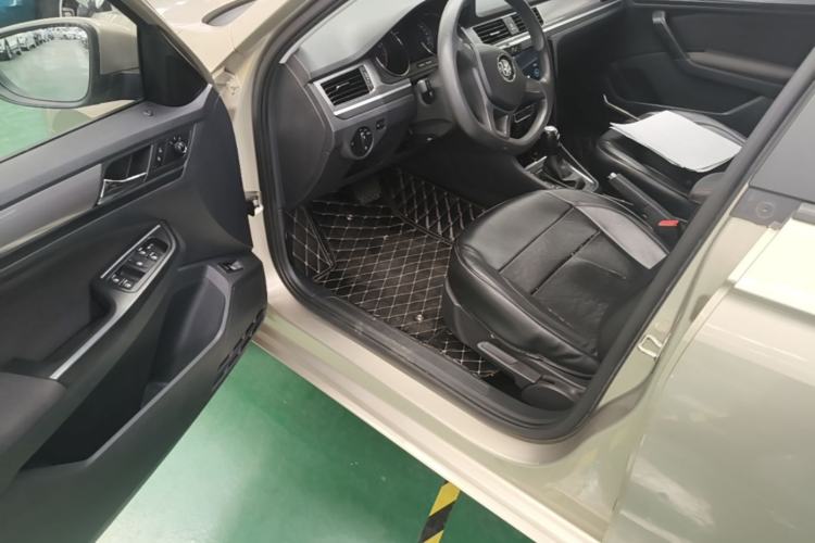 Used Volkswagen Bora 2018 1.5L Automatic Fashion Model Driver Seat